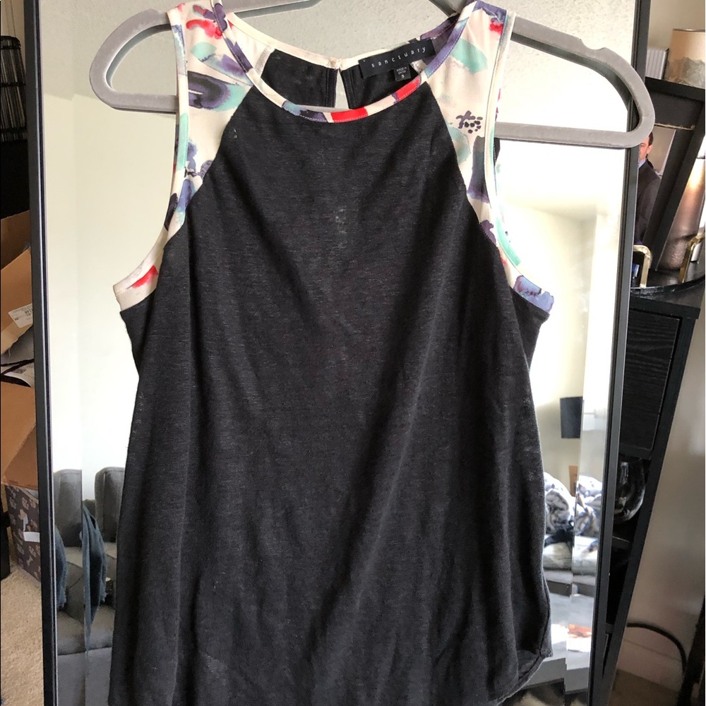 📣2/$35📣Sanctuary blk linen tank wfloral shoulder